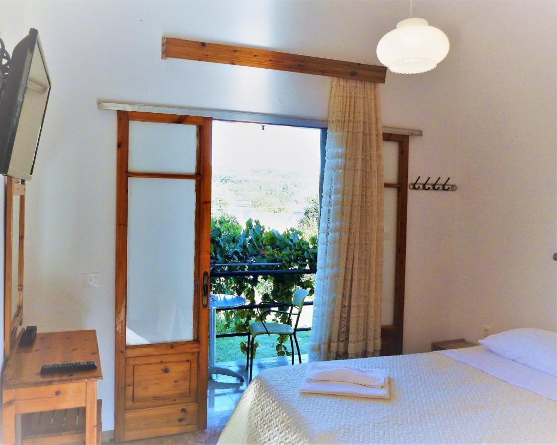 Giannis Apartment Агиос Георгиос Пагон Екстериор снимка